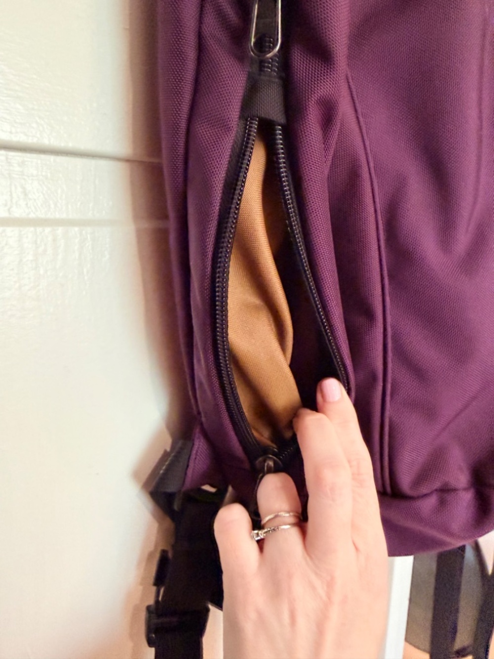 Tom Bihn Luminary 15 Backpack — Aubergine 525 Ballistic / Coyote 210 Ballistic - Picture 3 of 6